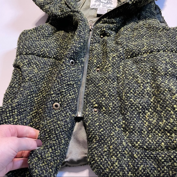 BB Dakota Durable Heavyweight Knit Polyester Winter Vest Removable Hood Small - Picture 3 of 6